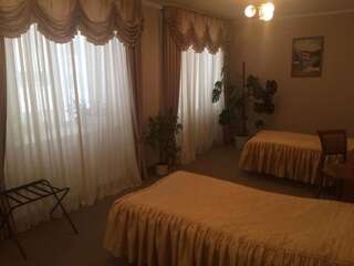 Гостиница Парадиз Нижнекамск Двухместный номер с 2 отдельными кроватями-3