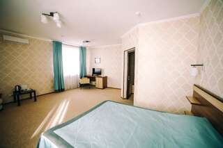 Гостиница Парадиз Нижнекамск Двухместный номер Делюкс с 1 кроватью-11
